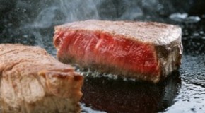 Why Red Meat Turns Brown When Cooked