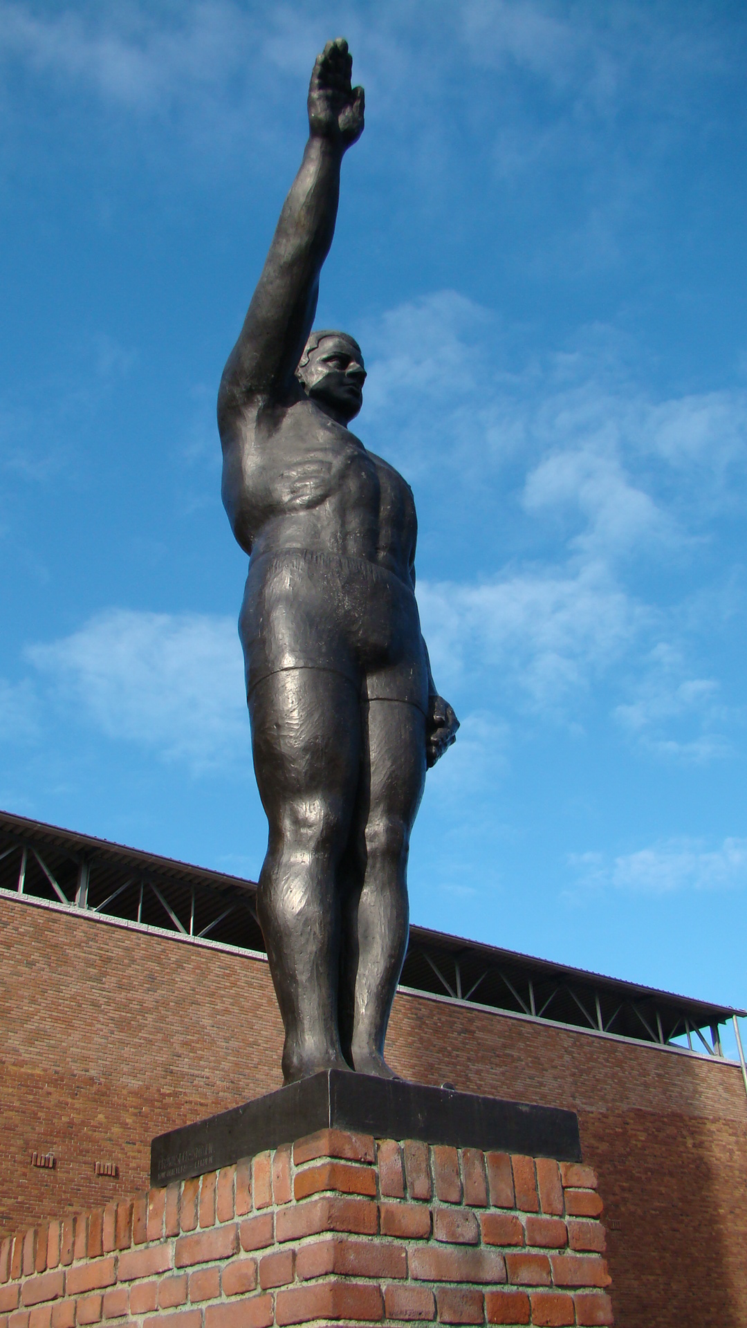 olympic-salute-statue.jpg