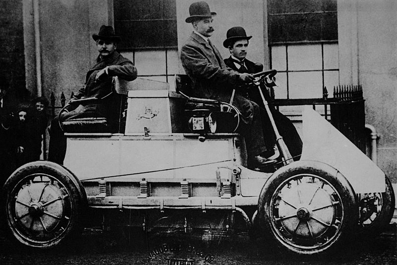 who invented the first car in the world