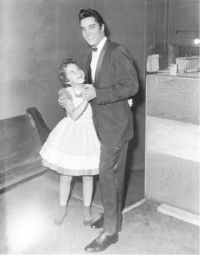 Solve Brenda Lee 13 and Elvis Presley 1956 TLC Necklace Elvis gave to Brenda Lee jigsaw puzzle online with 81 pieces