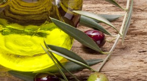 The Difference Between Green and Black Olives