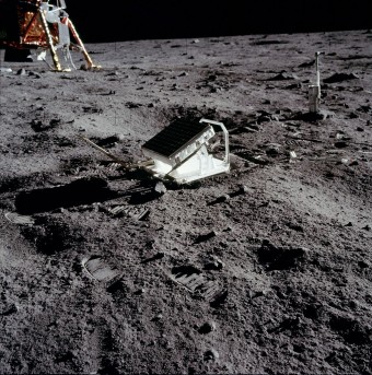 Lunar_Laser_Ranging_Experiment