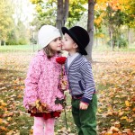 kissing-kids