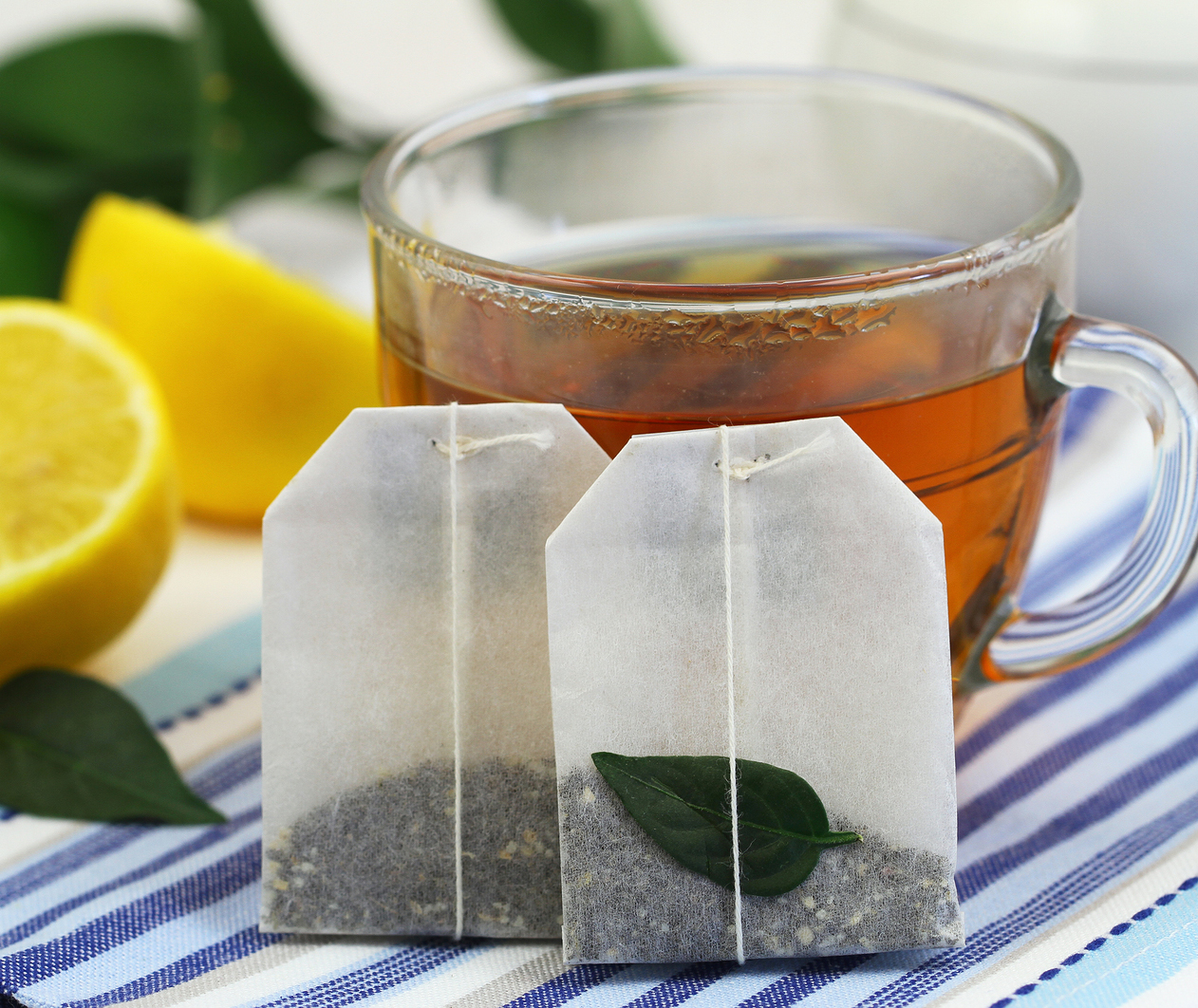 the-truth-about-the-surprisingly-recent-invention-of-the-tea-bag-and