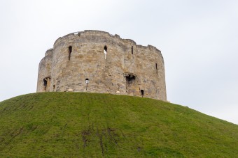 cliffords-tower