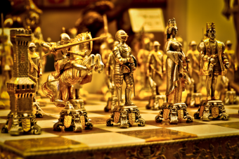 Golden-Chess-Figures