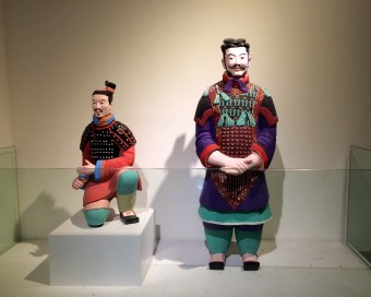 Restored_colored_terracotta_warriors