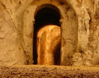 Hellfire_Caves_tunnel