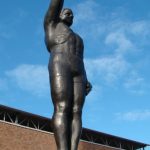 olympic-salute-statue-340x604