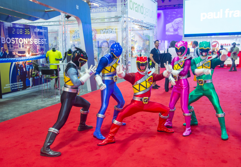 How They Cobbled Together The Mighty Morphin' Power Rangers From ...