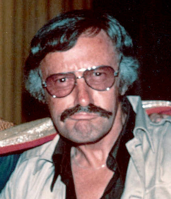 How Did the Whole Stan Lee Cameo Thing Start? (And the Hilariously Awkward Way He Convinced His Future Wife to Go Out With Him) How Did the Whole Stan Lee Cameo Thing Start? (And the Hilariously Awkward Way He Convinced His Future Wife to Go Out With Him)